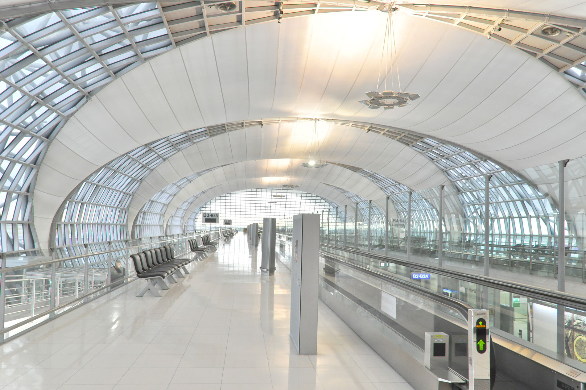 Escalators and moving walkways